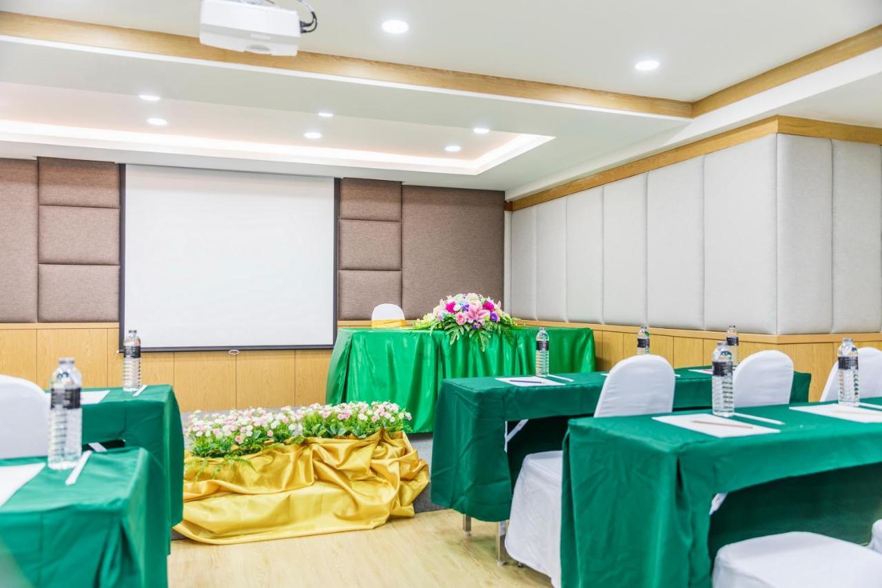 Livotel Hotel Hua Mak Bangkok Zewnętrze zdjęcie