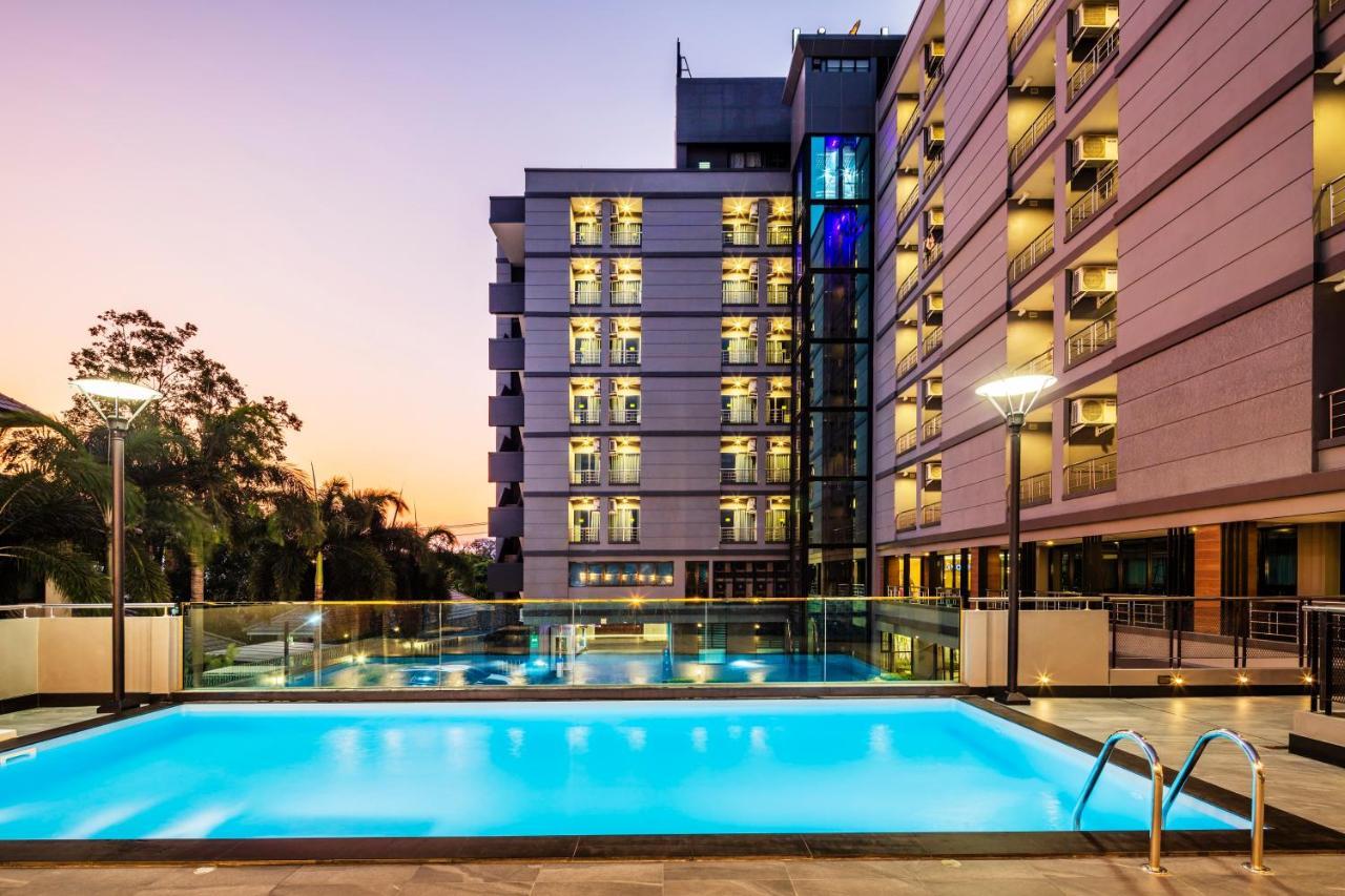Livotel Hotel Hua Mak Bangkok Zewnętrze zdjęcie